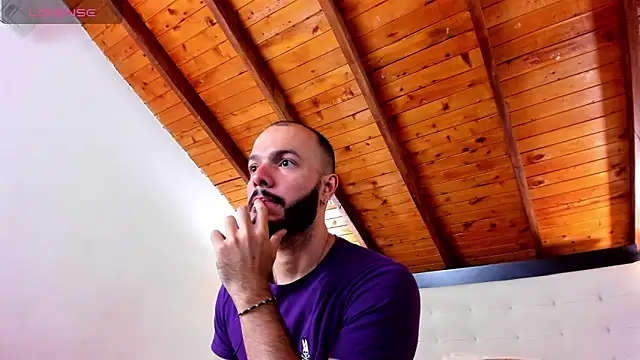 Tom Bailey online show from October 2025 12:48:02 PM