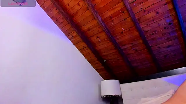 Snapshot of Tom_Bailey chatting on February 2026 12:45:02 PM Tom Bailey online show from February 2026 12:45:02 PM