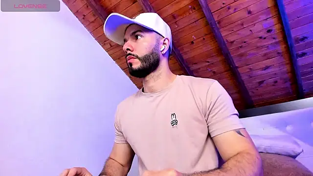 Snapshot of Tom_Bailey chatting on February 2026 12:46:02 PM Tom Bailey online show from February 2026 12:46:02 PM