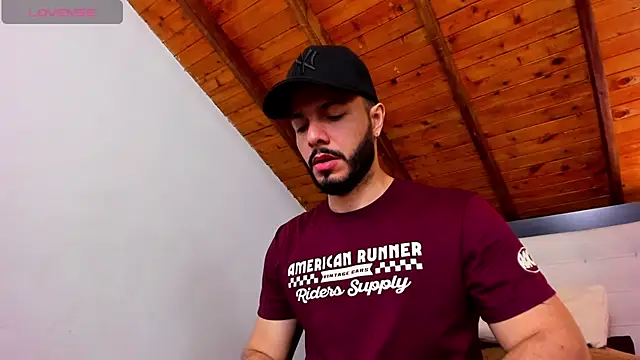 Snapshot of Tom_Bailey chatting on February 2026 01:01:02 PM Tom Bailey online show from February 2026 01:01:02 PM