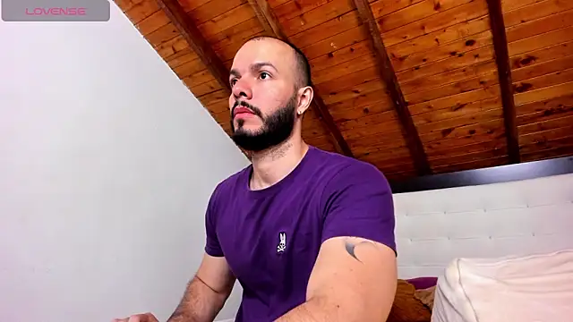 Snapshot of Tom_Bailey chatting on March 2026 12:57:02 PM Tom Bailey online show from March 2026 12:57:02 PM