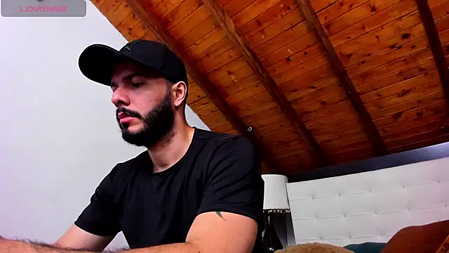 Snapshot of Tom_Bailey chatting on March 2026 01:56:01 PM Tom Bailey online show from March 2026 01:56:01 PM