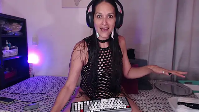 Snapshot of diosa78afrodita chatting on November 2025 01:50:02 AM diosa78afrodita online show from November 2025 01:50:02 AM