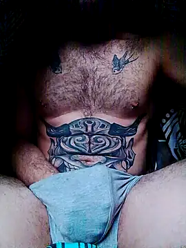 bearguy998 online show from December 2024 09:06:02 AM