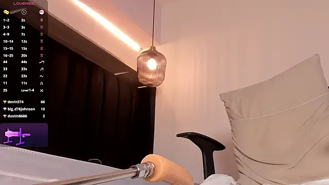 Snapshot of AllisonRoberts_ chatting on February 2025 11:27:01 PM AllisonRoberts online show from February 2025 11:27:01 PM