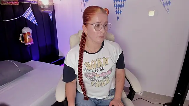 Snapshot of AllisonRoberts_ chatting on September 2025 07:39:02 PM AllisonRoberts online show from September 2025 07:39:02 PM