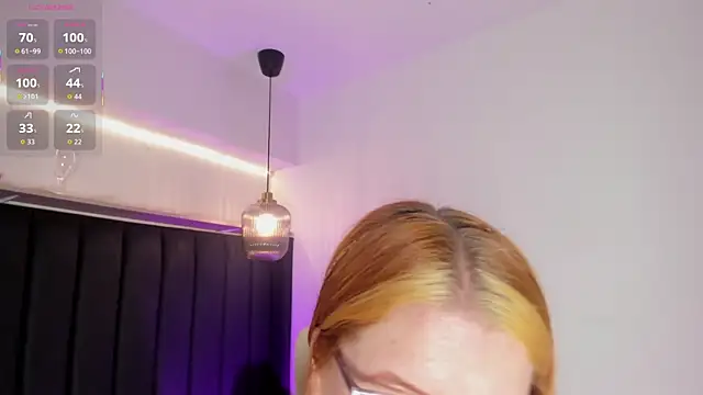 Snapshot of AllisonRoberts_ chatting on October 2025 08:53:02 PM AllisonRoberts online show from October 2025 08:53:02 PM