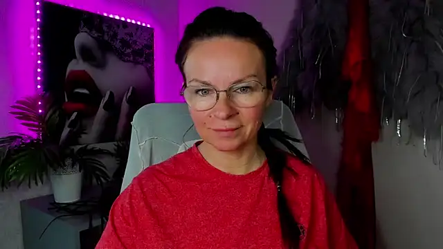 HelenLuxx online show from May 2026 06:29:02 AM