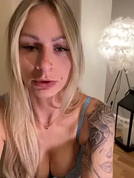 X JamieLove X online show from May 2026 06:16:02 PM