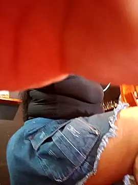 Snapshot of Marcela87 chatting on February 2025 09:23:02 PM Marcela87 online show from February 2025 09:23:02 PM