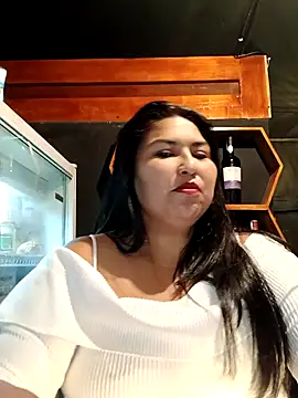 Snapshot of Marcela87 chatting on February 2025 01:35:02 AM Marcela87 online show from February 2025 01:35:02 AM