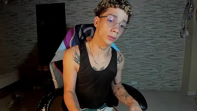 mateodeamjo online show from October 2025 08:22:01 AM