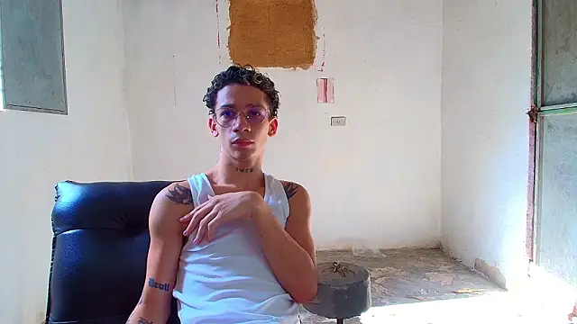 mateodeamjo online show from February 2026 08:18:01 PM