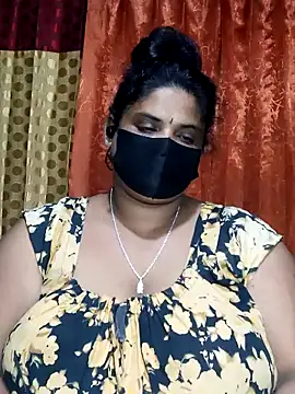 Snapshot of Dusto_Meye chatting on December 2024 06:17:02 PM Dusto Meye online show from December 2024 06:17:02 PM