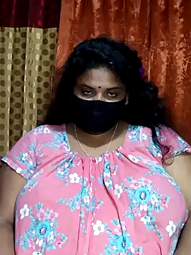 Snapshot of Dusto_Meye chatting on February 2025 07:28:01 PM Dusto Meye online show from February 2025 07:28:01 PM
