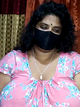 Snapshot of Dusto_Meye chatting on February 2025 05:53:01 PM Dusto Meye online show from February 2025 05:53:01 PM