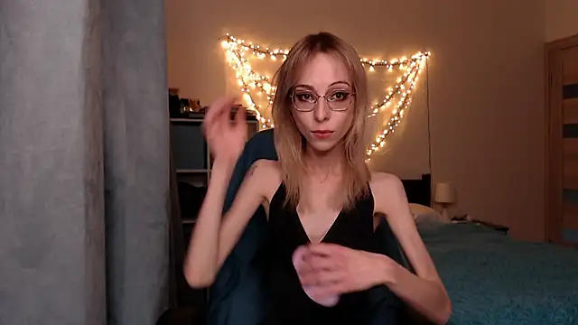 Snapshot of amber_quell_here chatting on February 2025 02:25:01 PM amber quell here online show from February 2025 02:25:01 PM