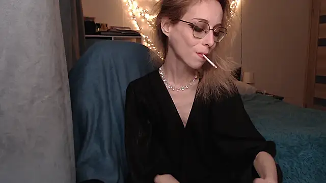 Snapshot of amber_quell_here chatting on March 2025 02:10:02 PM amber quell here online show from March 2025 02:10:02 PM