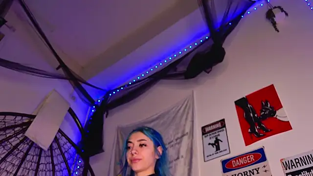 Snapshot of AriaVoss chatting on March 2026 09:30:01 PM AriaVoss online show from March 2026 09:30:01 PM