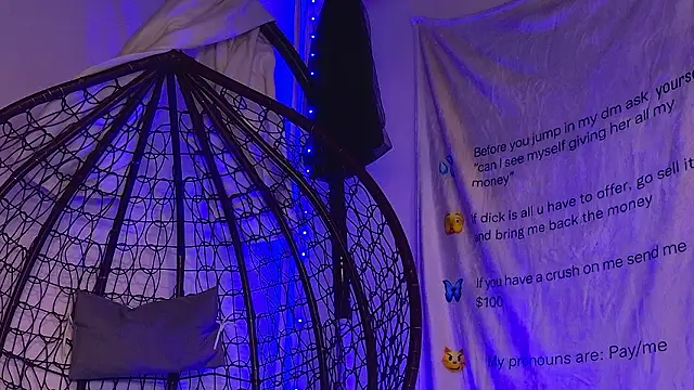 Snapshot of AriaVoss chatting on March 2026 09:43:01 PM AriaVoss online show from March 2026 09:43:01 PM