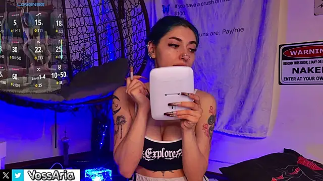 AriaVoss online show from April 2026 10:04:02 PM