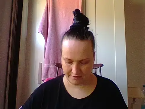  squirty cum lady  online show from March 2025 10:11:01 AM