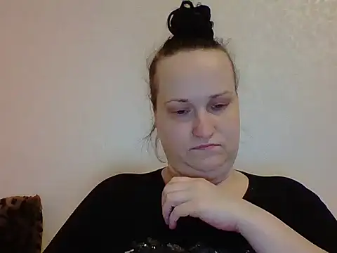  squirty cum lady  online show from March 2025 07:26:02 PM