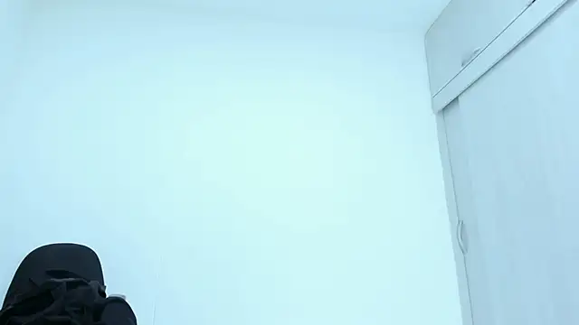 Amelia Debora Antonella online show from February 2026 01:39:02 PM