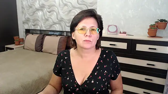 Snapshot of VitaCharm chatting on December 2024 07:45:02 PM VitaCharm online show from December 2024 07:45:02 PM