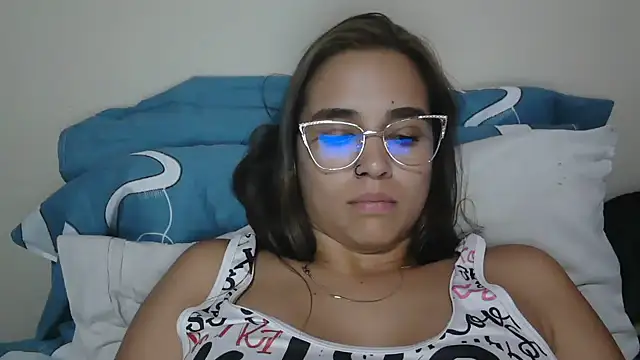 trianabell online show from June 2026 03:25:01 AM