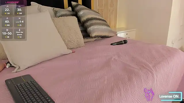 Snapshot of TamyHoney chatting on February 2025 10:09:01 PM TamyHoney online show from February 2025 10:09:01 PM