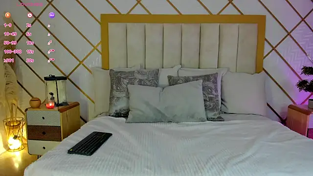 Snapshot of TamyHoney chatting on October 2025 11:48:02 PM TamyHoney online show from October 2025 11:48:02 PM