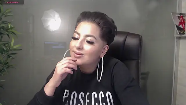 BustyAllyy online show from January 2025 01:03:01 AM