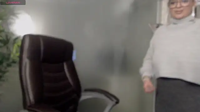 BustyAllyy online show from March 2025 09:35:01 PM