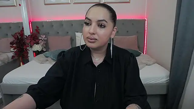 BustyAllyy online show from June 2026 06:56:02 PM