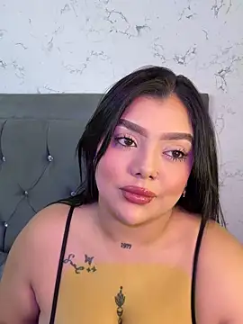 Snapshot of Brhiana_Williamms chatting on June 2026 12:42:02 PM Brhiana Williamms online show from June 2026 12:42:02 PM
