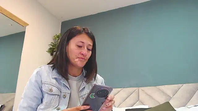 SharisWillian online show from February 2026 03:55:02 AM