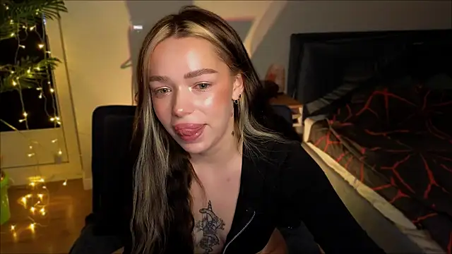 Lily Yin online show from February 2025 06:00:01 AM