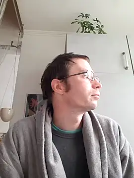 Snapshot of Schnubby1 chatting on January 2025 08:23:02 AM Schnubby1 online show from January 2025 08:23:02 AM