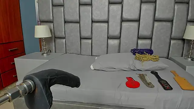 Foxy Assh  online show from October 2025 11:21:02 AM