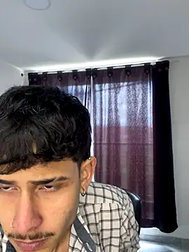 Bastiaan 28 online show from October 2025 04:49:02 PM