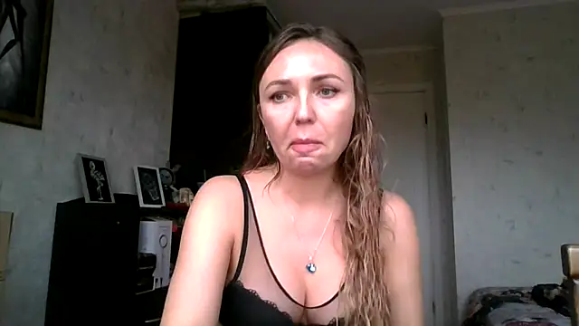 AngelinaLove28 online show from October 2025 06:48:01 AM