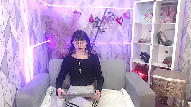 charlottemoonxz online show from October 2025 07:58:02 PM