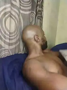 Snapshot of Stallion100 chatting on December 2024 01:06:02 AM Stallion100 online show from December 2024 01:06:02 AM