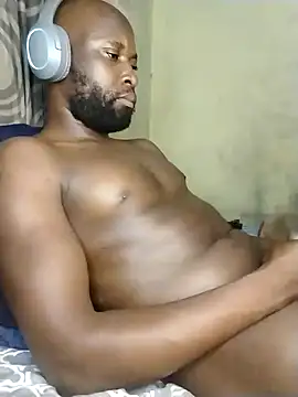 Snapshot of Stallion100 chatting on December 2024 12:31:01 AM Stallion100 online show from December 2024 12:31:01 AM