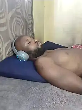 Snapshot of Stallion100 chatting on January 2025 01:09:02 PM Stallion100 online show from January 2025 01:09:02 PM