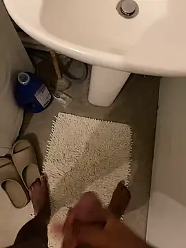 Snapshot of damien954 chatting on December 2025 11:45:02 PM damien954 online show from December 2025 11:45:02 PM