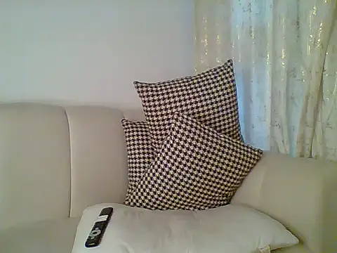 Saintadushe online show from October 2025 01:33:02 PM