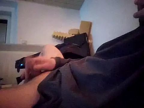 Snapshot of 0815lukas2024 chatting on February 2025 04:46:02 AM 0815lukas2024 online show from February 2025 04:46:02 AM