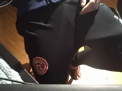 Snapshot of 0815lukas2024 chatting on February 2025 06:26:02 PM 0815lukas2024 online show from February 2025 06:26:02 PM